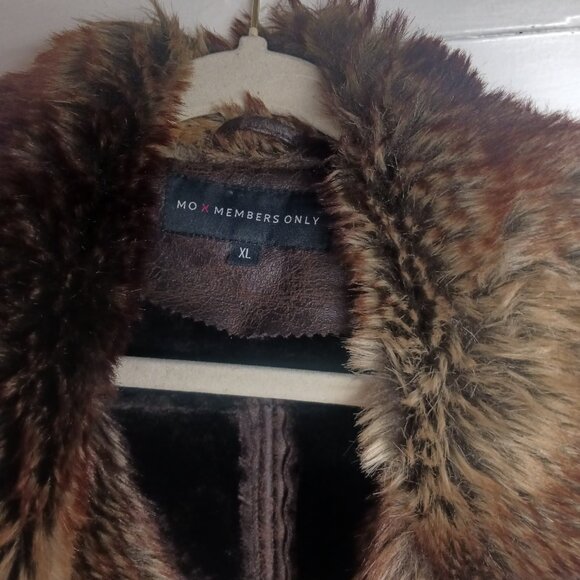 Members Only vest - Picture 2 of 3